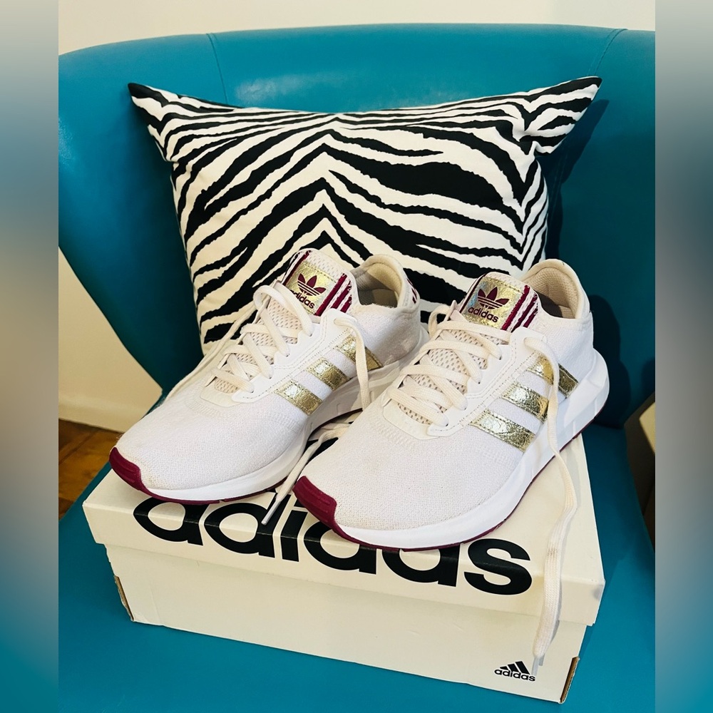 adidas Sneakers👟👟🌟
